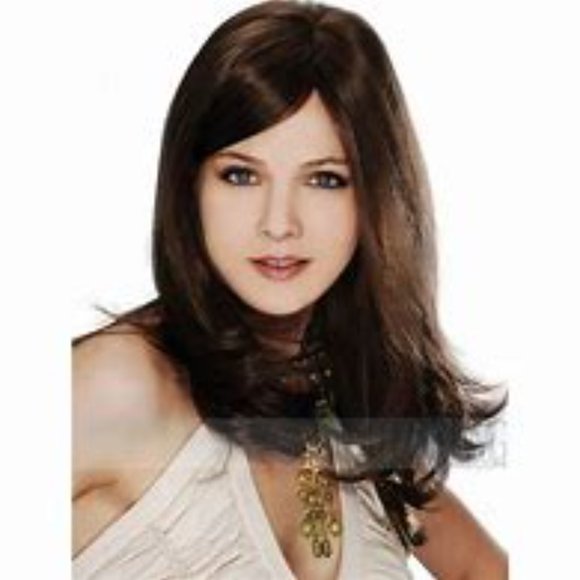 Angelina by Estetica Long Layered, Remy Human Hair Wig. 14 Inches Long NWT - Picture 3 of 9